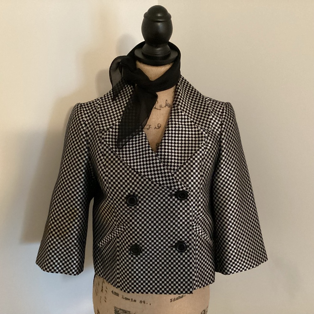 Express Design Studio Cropped Double-breasted Jacket in Silver & Black. Size 4